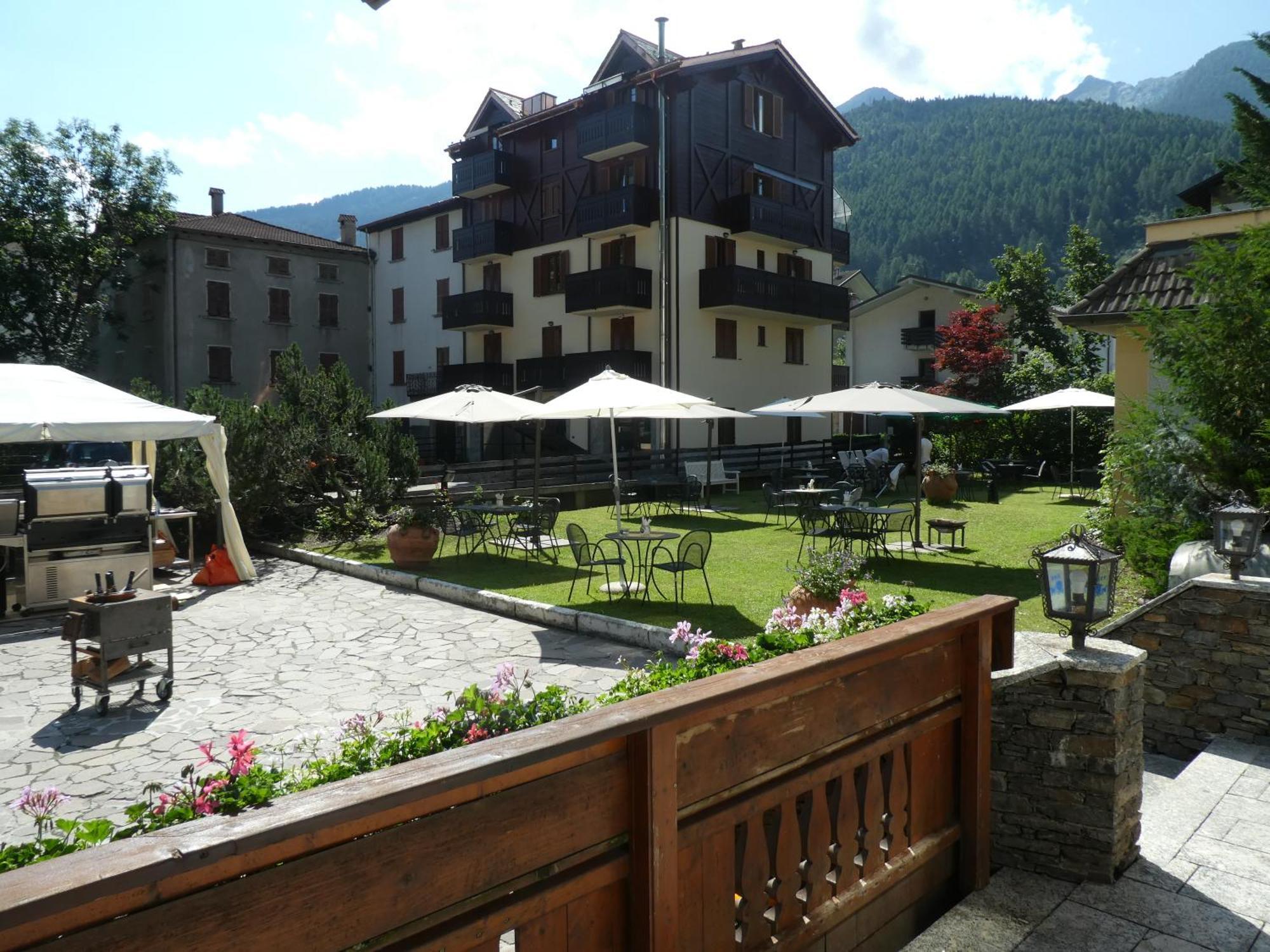 Hotel Posta Aprica Bagian luar foto
