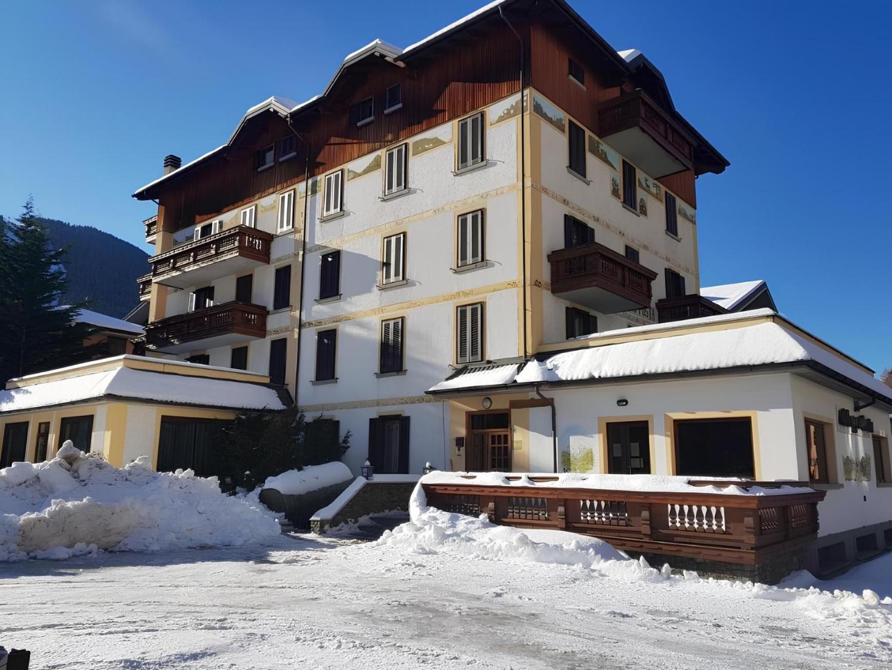 Hotel Posta Aprica Bagian luar foto